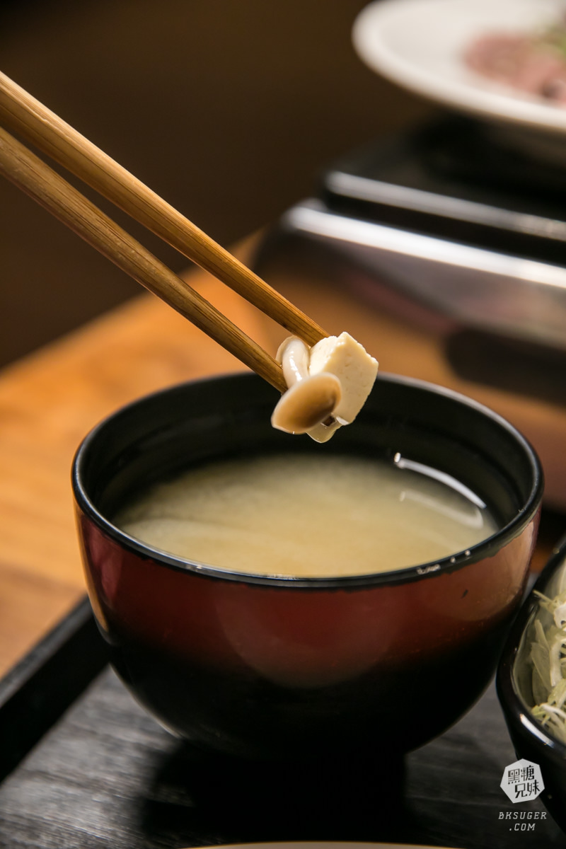 北高雄美食|逸之牛炸牛排博愛店|超狂午間燒肉吃到飽$268|50分鐘定食單人燒肉吃到飽 - 第12張圖 北高雄美食|逸之牛炸牛排博愛店|超狂午間燒肉吃到飽$268|50分鐘定食單人燒肉吃到飽