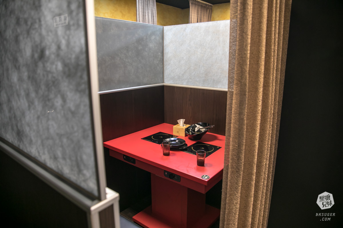 高雄小火鍋推薦｜多福風味火鍋｜回訪率高還有小包廂的用餐區｜料多味美鮮美湯頭