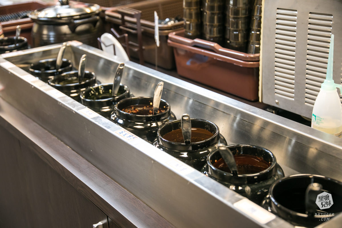 高雄小火鍋推薦｜多福風味火鍋｜回訪率高還有小包廂的用餐區｜料多味美鮮美湯頭