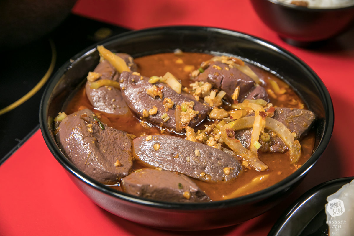 高雄小火鍋推薦｜多福風味火鍋｜回訪率高還有小包廂的用餐區｜料多味美鮮美湯頭