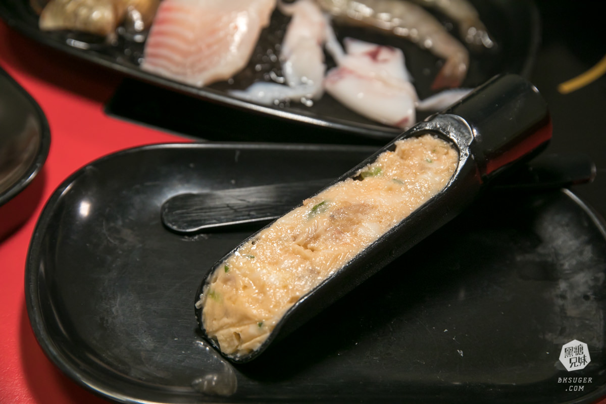 高雄小火鍋推薦｜多福風味火鍋｜回訪率高還有小包廂的用餐區｜料多味美鮮美湯頭