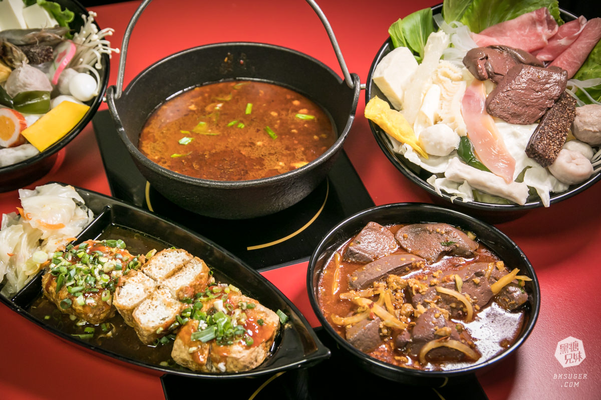 高雄小火鍋推薦｜多福風味火鍋｜回訪率高還有小包廂的用餐區｜料多味美鮮美湯頭