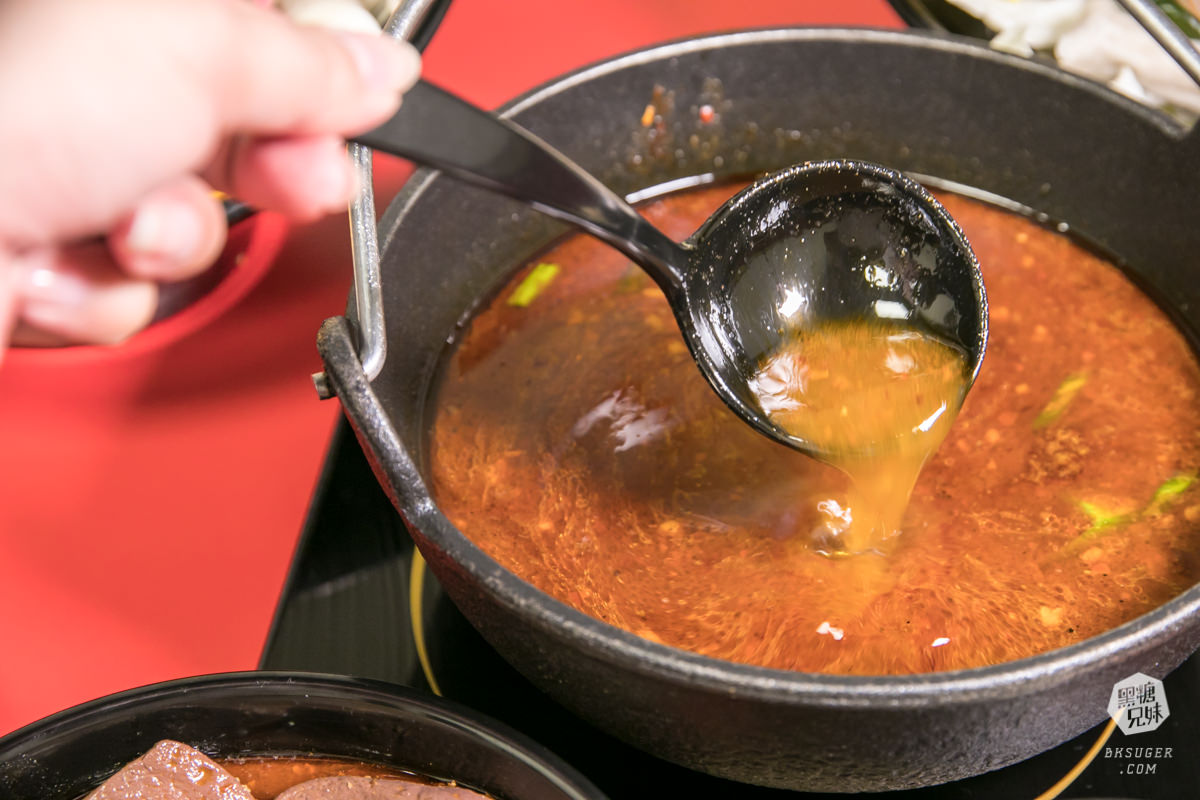 高雄小火鍋推薦｜多福風味火鍋｜回訪率高還有小包廂的用餐區｜料多味美鮮美湯頭