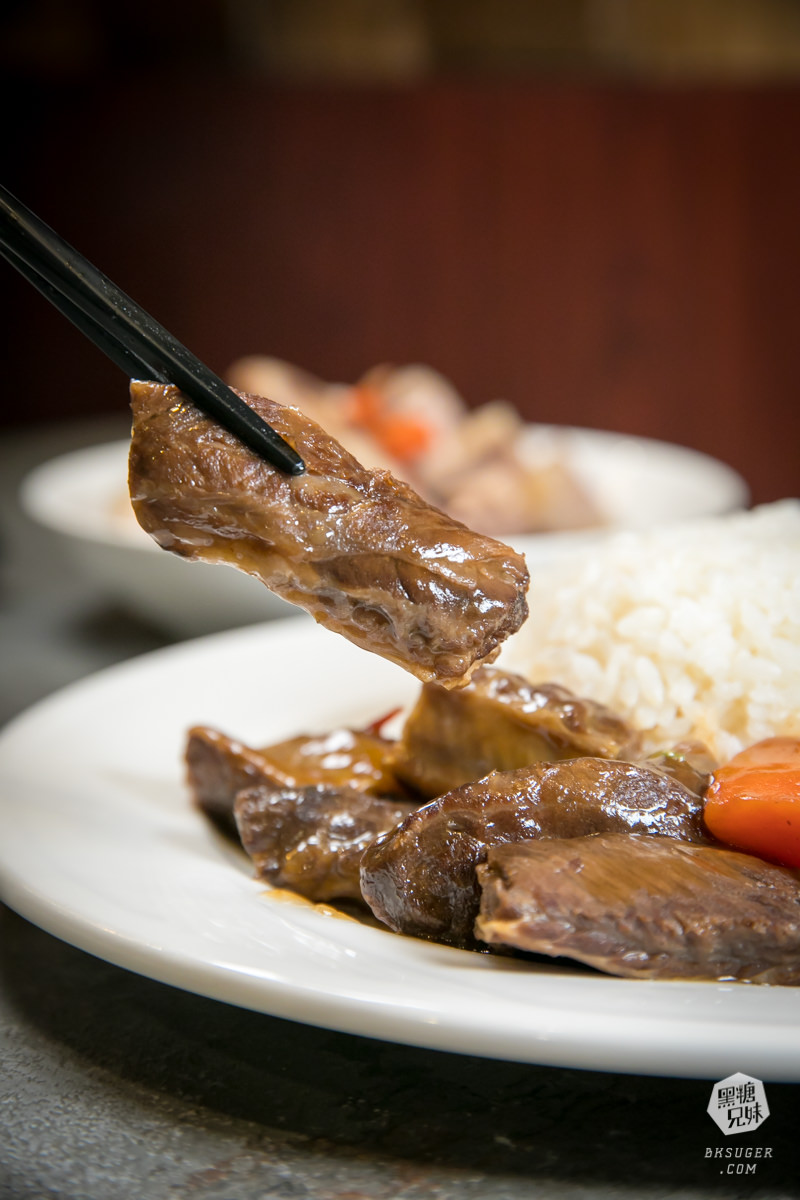 高雄河堤社區美食|芳師傅私房菜|長輩誇讚的家庭平價CP值聚餐|川菜、江浙菜無法抵擋的中菜美味 - 第27張圖 高雄河堤社區美食|芳師傅私房菜|長輩誇讚的家庭平價CP值聚餐|川菜、江浙菜無法抵擋的中菜美味