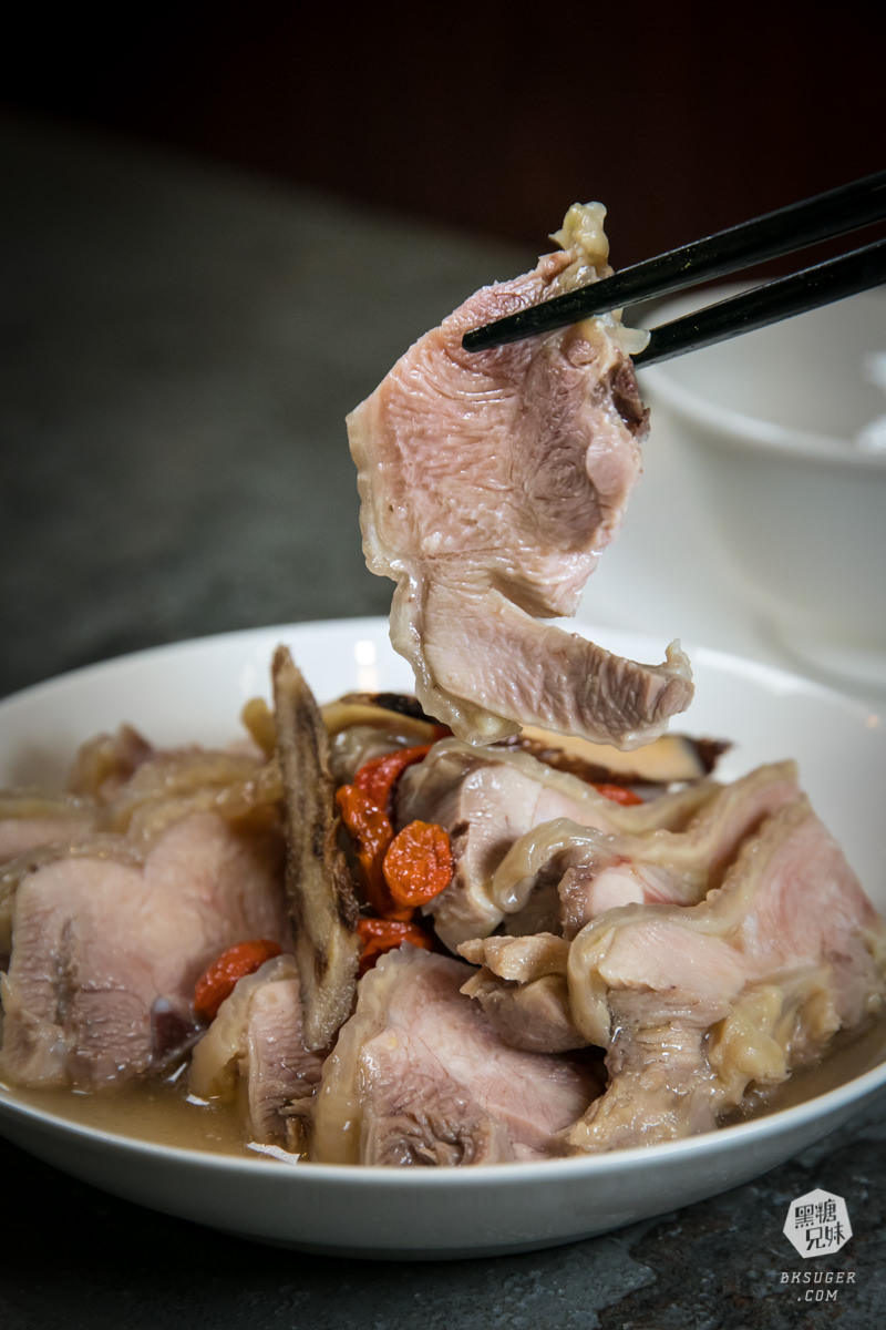 高雄河堤社區美食|芳師傅私房菜|長輩誇讚的家庭平價CP值聚餐|川菜、江浙菜無法抵擋的中菜美味 - 第7張圖 高雄河堤社區美食|芳師傅私房菜|長輩誇讚的家庭平價CP值聚餐|川菜、江浙菜無法抵擋的中菜美味