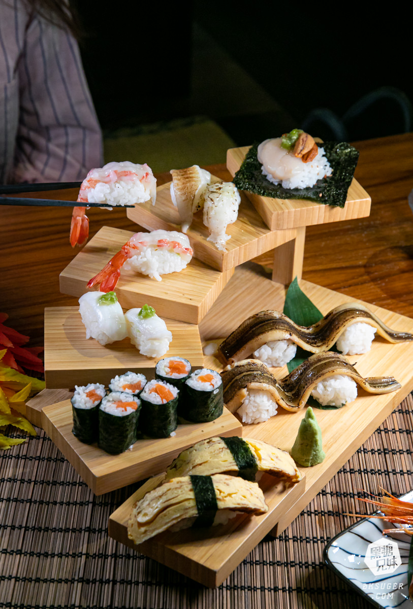 金鶴串場｜只要$98的凍杯生啤酒！武士串燒創始店再次推出2.0海陸雙刀流！｜高雄居酒屋串燒日料