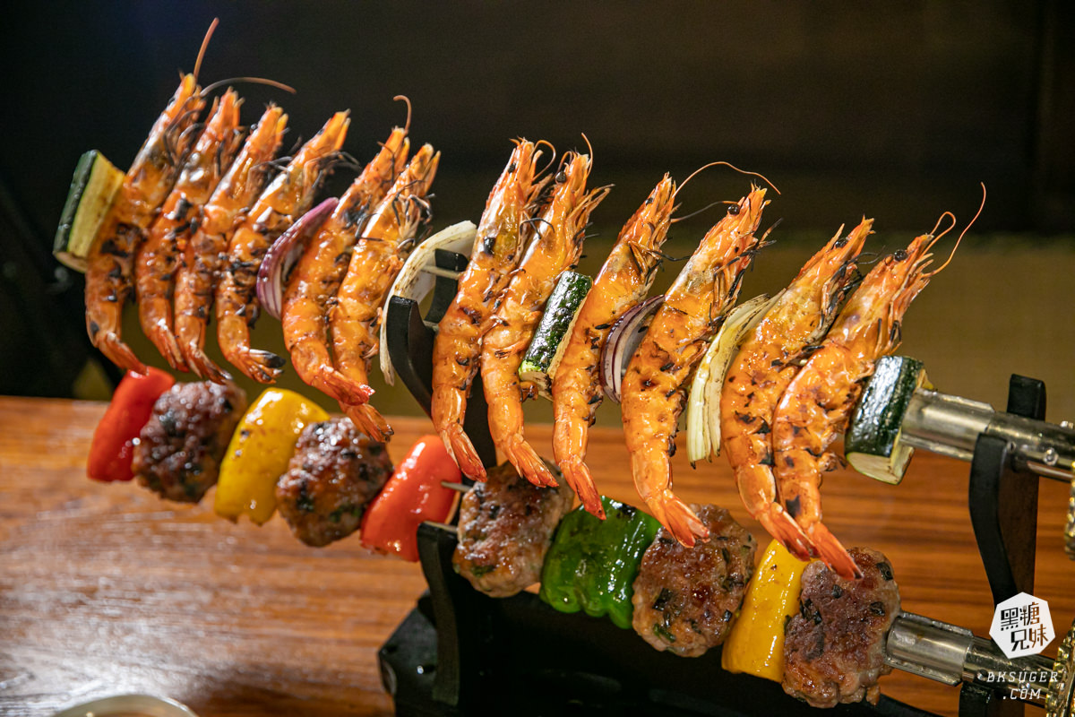 金鶴串場｜只要$98的凍杯生啤酒！武士串燒創始店再次推出2.0海陸雙刀流！｜高雄居酒屋串燒日料