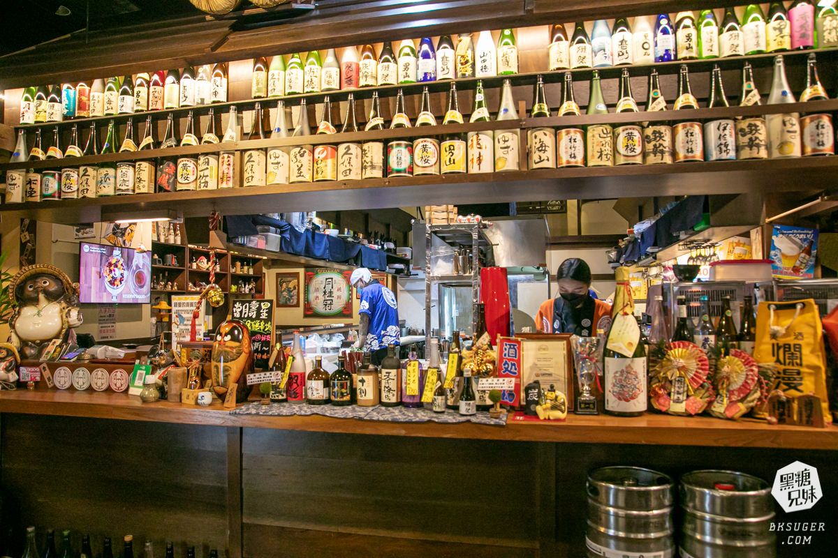 金鶴串場｜只要$98的凍杯生啤酒！武士串燒創始店再次推出2.0海陸雙刀流！｜高雄居酒屋串燒日料