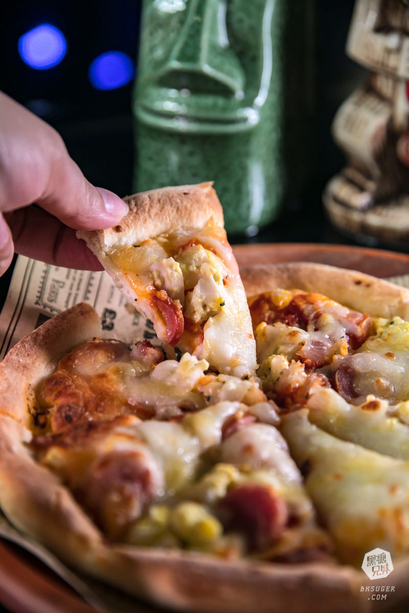 高雄live現場演唱酒吧|山寨音樂餐廳|原住民的幽默與熱情|馬撒魯、小米酒整組喝起來 - 第40張圖 高雄live現場演唱酒吧|山寨音樂餐廳|原住民的幽默與熱情|馬撒魯、小米酒整組喝起來