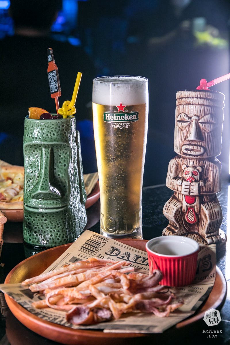 高雄live現場演唱酒吧|山寨音樂餐廳|原住民的幽默與熱情|馬撒魯、小米酒整組喝起來 - 第29張圖 高雄live現場演唱酒吧|山寨音樂餐廳|原住民的幽默與熱情|馬撒魯、小米酒整組喝起來