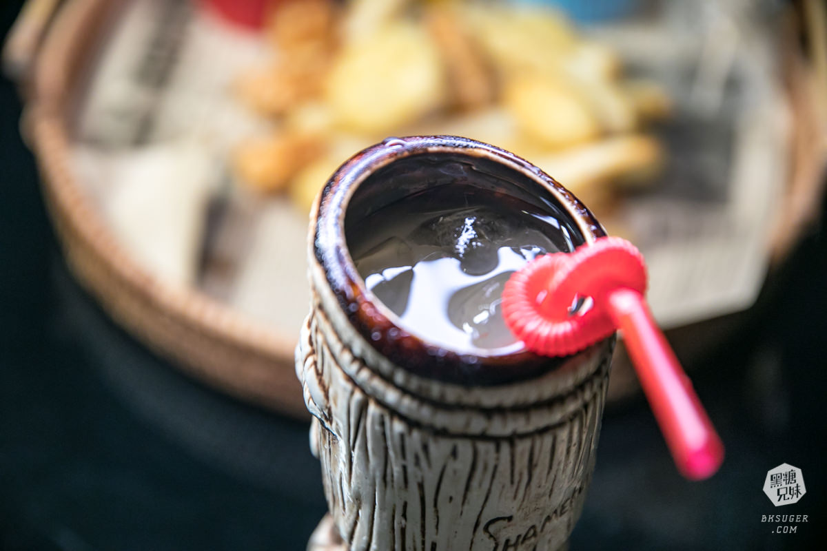 高雄live現場演唱酒吧|山寨音樂餐廳|原住民的幽默與熱情|馬撒魯、小米酒整組喝起來 - 第25張圖 高雄live現場演唱酒吧|山寨音樂餐廳|原住民的幽默與熱情|馬撒魯、小米酒整組喝起來