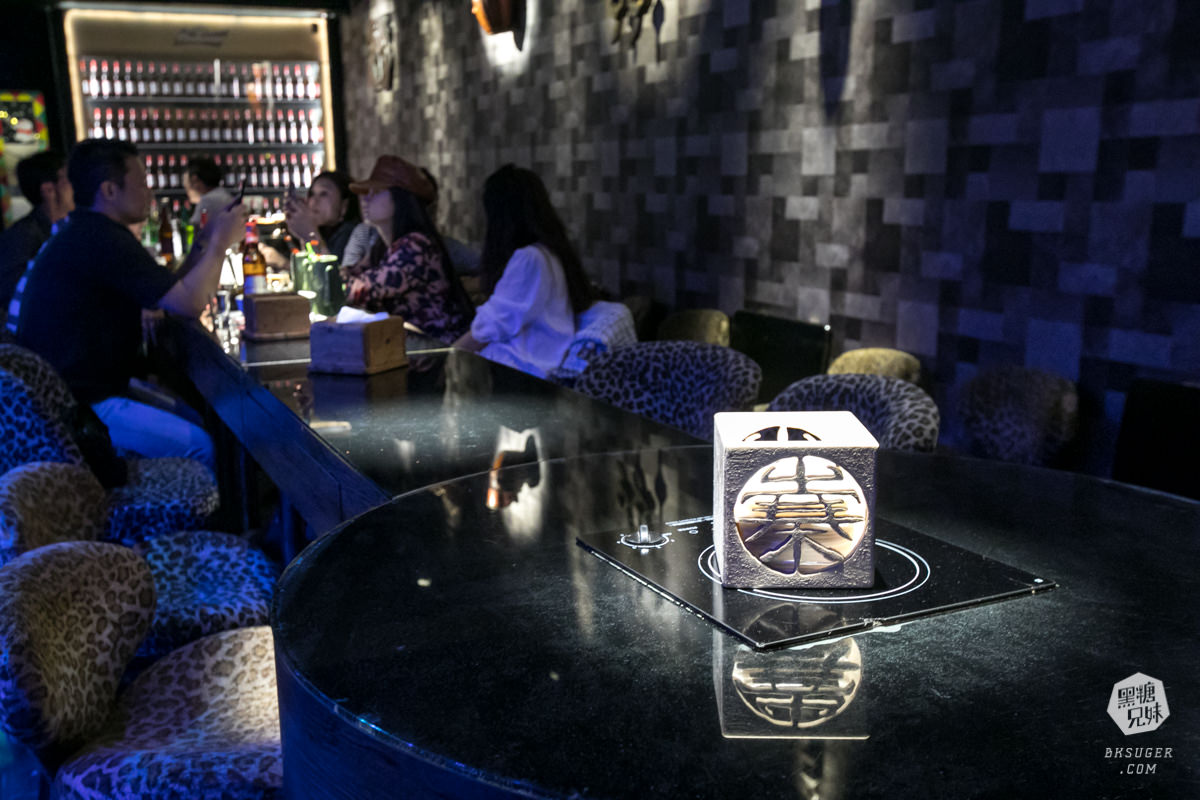 高雄live現場演唱酒吧|山寨音樂餐廳|原住民的幽默與熱情|馬撒魯、小米酒整組喝起來 - 第10張圖 高雄live現場演唱酒吧|山寨音樂餐廳|原住民的幽默與熱情|馬撒魯、小米酒整組喝起來