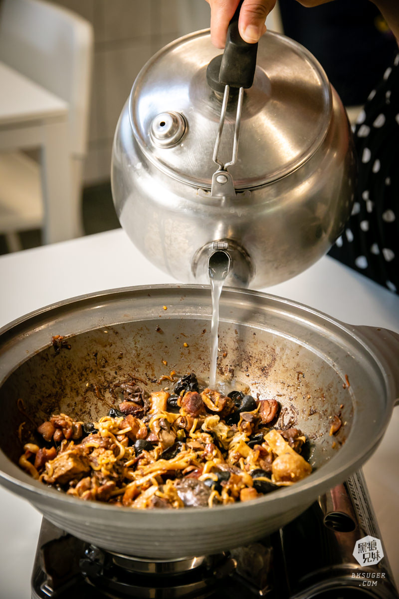 鼎山家樂福美食|辣麻麻百味雞煲|上海乾鍋平價爽爽兩吃法、乾辣炒鍋香氣逼人~ - 第24張圖 鼎山家樂福美食|辣麻麻百味雞煲|上海乾鍋平價爽爽兩吃法、乾辣炒鍋香氣逼人~