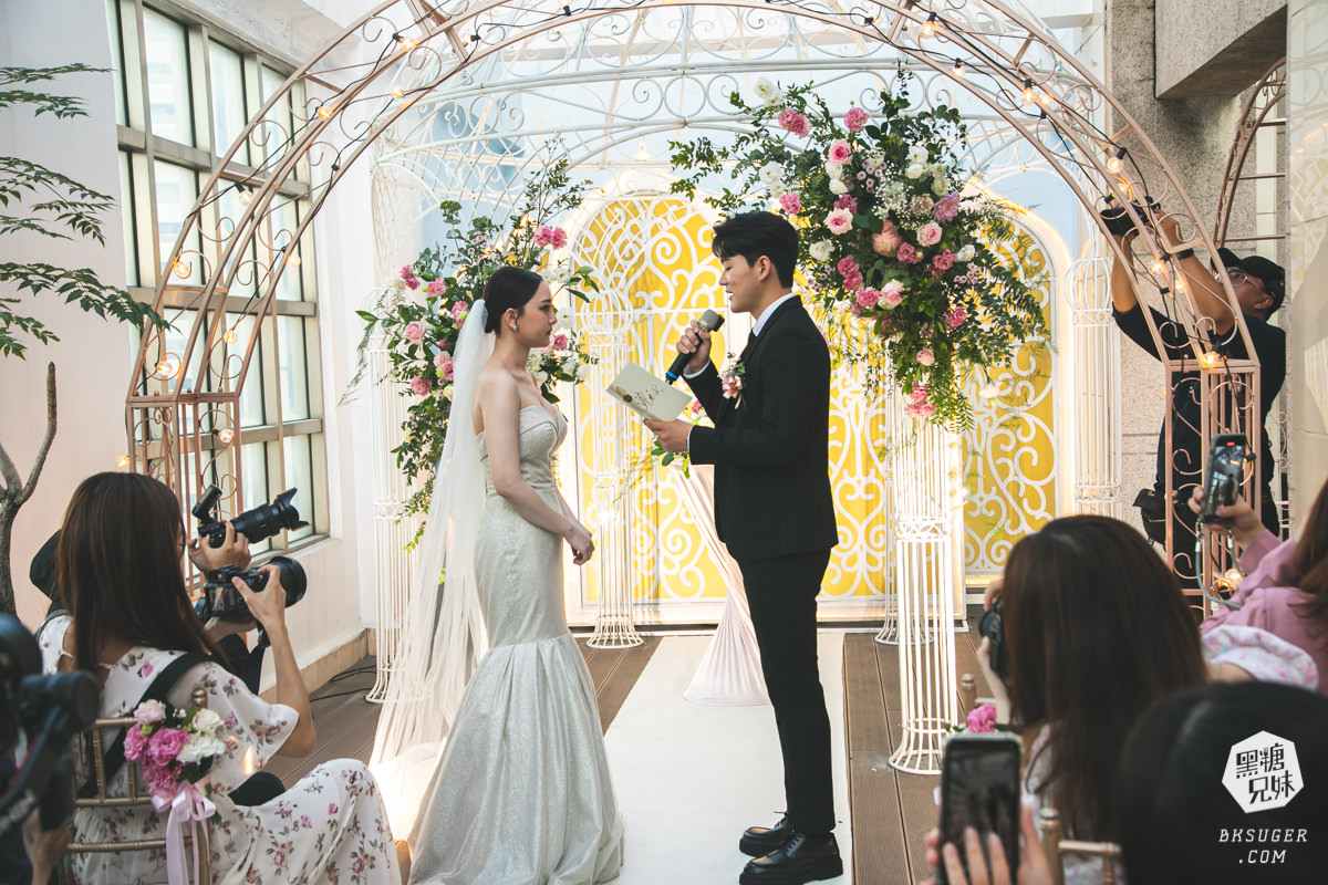 漢來閣|高雄戶外證婚儀式場地|戶外婚禮是每個新娘的夢|漢來宴會廳X高雄漢來婚宴2023 - 第21張圖 漢來閣|高雄戶外證婚儀式場地|戶外婚禮是每個新娘的夢|漢來宴會廳X高雄漢來婚宴2023