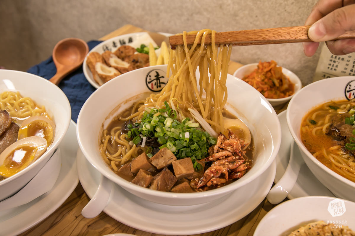 高雄拉麵宵夜|赤麵廠新崛江店 冬季限量東京櫻花蝦拉麵上桌|平時的宵夜口袋名單店 - 第17張圖 高雄拉麵宵夜|赤麵廠新崛江店 冬季限量東京櫻花蝦拉麵上桌|平時的宵夜口袋名單店