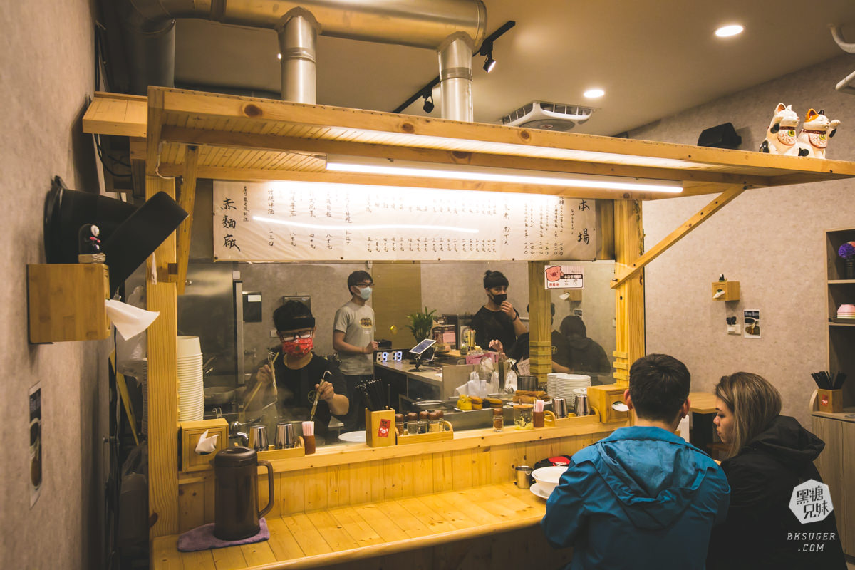 高雄拉麵宵夜|赤麵廠新崛江店 冬季限量東京櫻花蝦拉麵上桌|平時的宵夜口袋名單店 - 第4張圖 高雄拉麵宵夜|赤麵廠新崛江店 冬季限量東京櫻花蝦拉麵上桌|平時的宵夜口袋名單店