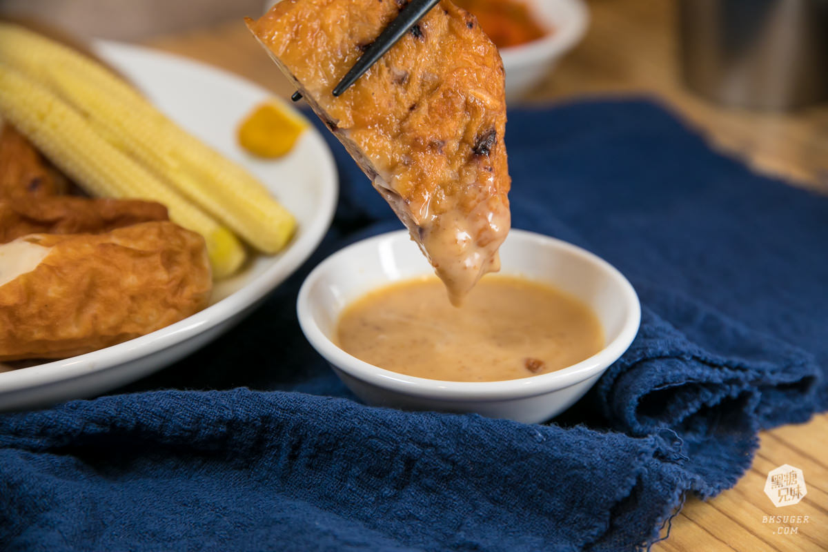 高雄拉麵宵夜|赤麵廠新崛江店 冬季限量東京櫻花蝦拉麵上桌|平時的宵夜口袋名單店 - 第38張圖 高雄拉麵宵夜|赤麵廠新崛江店 冬季限量東京櫻花蝦拉麵上桌|平時的宵夜口袋名單店