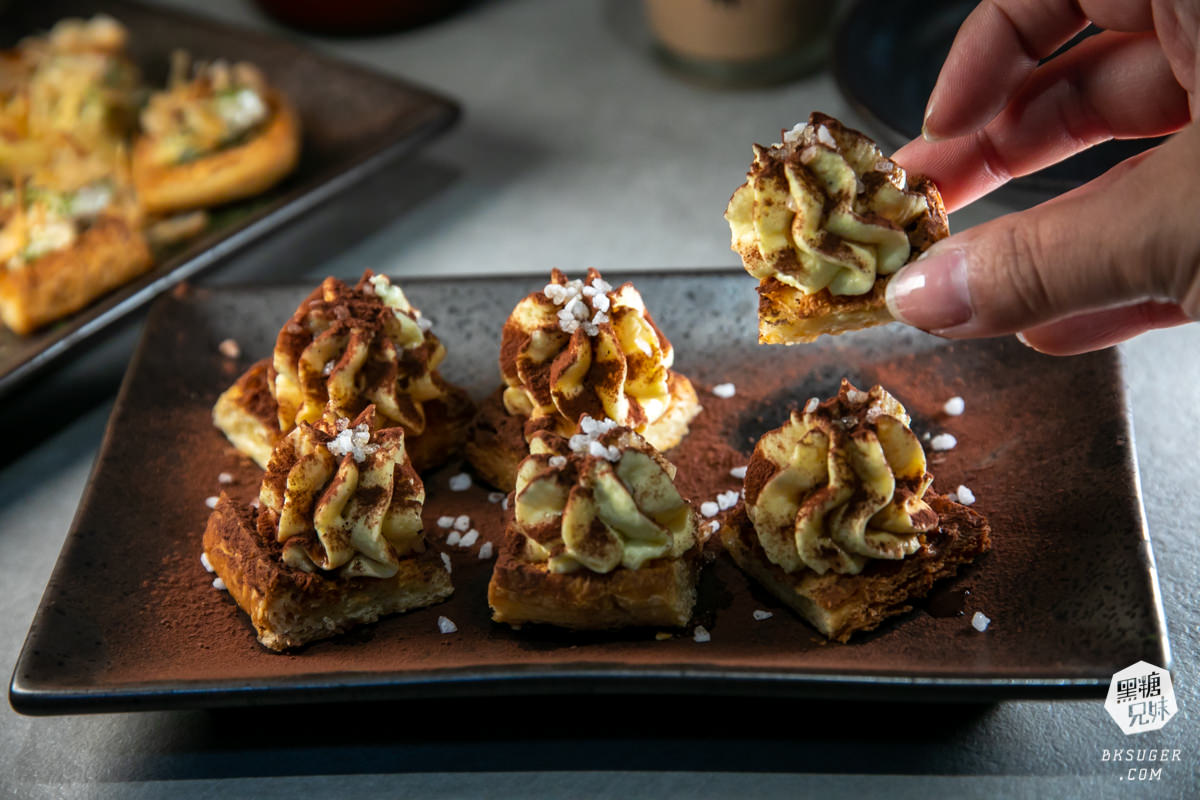 高雄插座咖啡廳|壹酒酒|AM是咖啡、PM就賣酒的水泥灰調咖啡酒吧空間|後火車站酒吧 - 第28張圖 高雄插座咖啡廳|壹酒酒|AM是咖啡、PM就賣酒的水泥灰調咖啡酒吧空間|後火車站酒吧