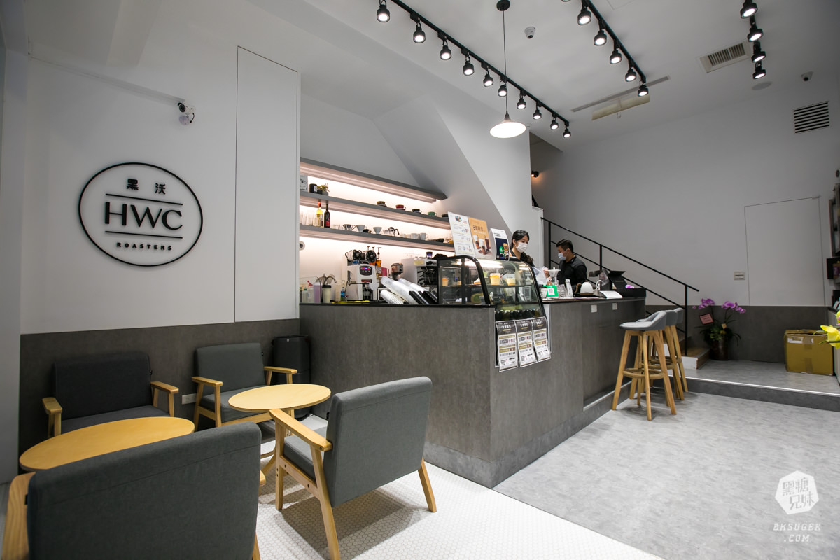 北高雄插座咖啡廳|黑沃咖啡-高雄巨蛋店|平價的冠軍咖啡香|北高雄可包場咖啡廳 - 第5張圖 北高雄插座咖啡廳|黑沃咖啡-高雄巨蛋店|平價的冠軍咖啡香|北高雄可包場咖啡廳