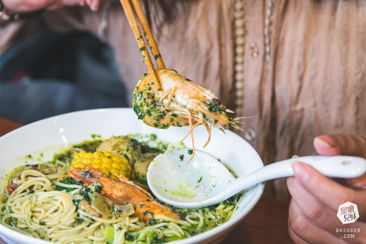 新崛江義大利麵推薦-小義樓|實惠的自選搭配義大利麵|義式湯麵、無敵雞翅經典品嚐 - 第28張圖 新崛江義大利麵推薦-小義樓|實惠的自選搭配義大利麵|義式湯麵、無敵雞翅經典品嚐