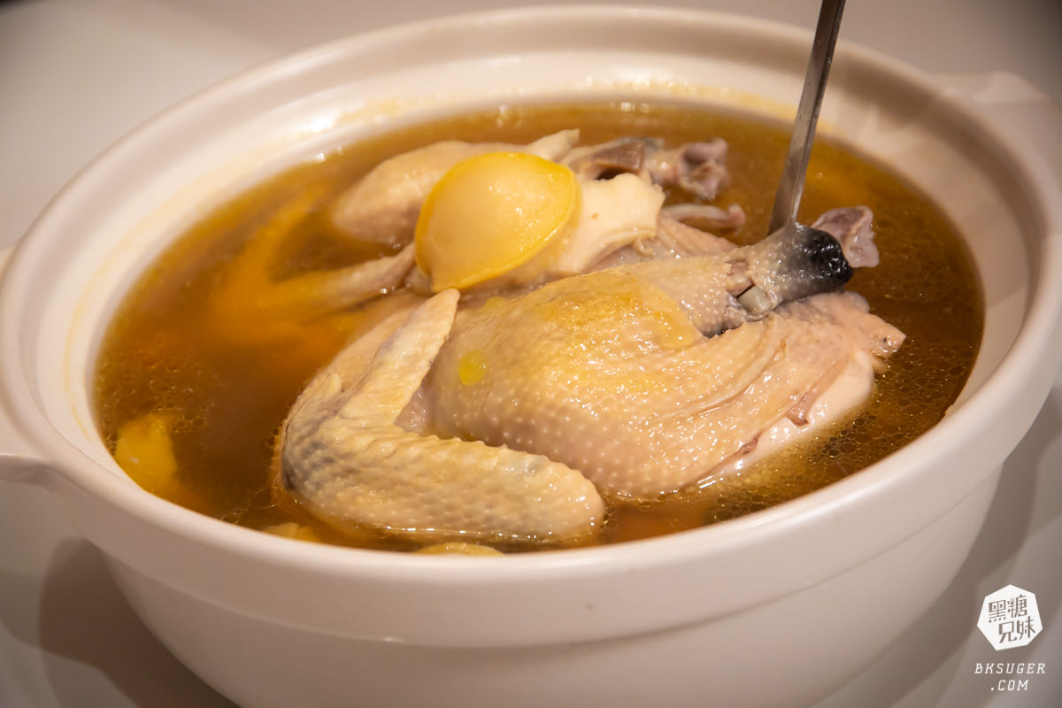 高雄林皇宮喜宴試菜|婚宴小資族高貴不貴方案大揭曉|新娘物語Weddings - 第35張圖 高雄林皇宮喜宴試菜|婚宴小資族高貴不貴方案大揭曉|新娘物語Weddings