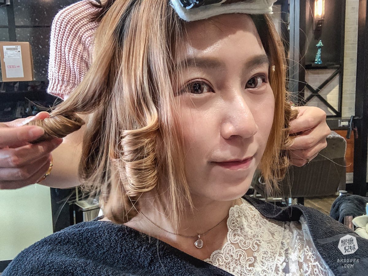 2021日韓染燙推薦『耳圈染』|重啟沙龍設計師達菲Duffy|耳圈染、雲朵燙高雄染燙髮推薦 - 第23張圖 2021日韓染燙推薦『耳圈染』|重啟沙龍設計師達菲Duffy|耳圈染、雲朵燙高雄染燙髮推薦