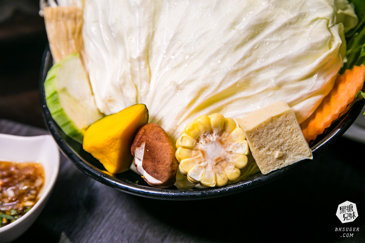 北高雄火鍋 舞古賀鍋物專門店 |超級好料的肉品海鮮雙料俱佳鍋物推薦|家庭火鍋聚餐首選餐廳| - 黑糖兄妹食樂主義
