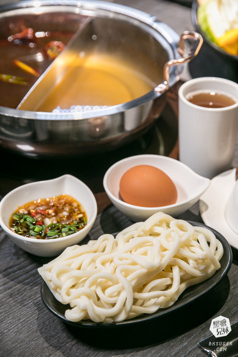 北高雄火鍋 舞古賀鍋物專門店 |超級好料的肉品海鮮雙料俱佳鍋物推薦|家庭火鍋聚餐首選餐廳| - 黑糖兄妹食樂主義