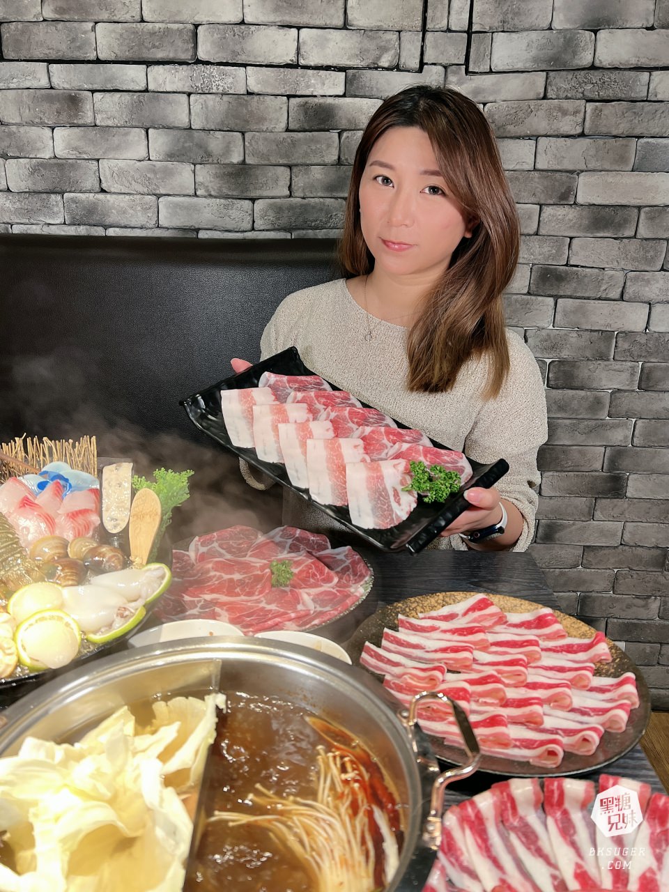 北高雄火鍋 舞古賀鍋物專門店 |超級好料的肉品海鮮雙料俱佳鍋物推薦|家庭火鍋聚餐首選餐廳| - 黑糖兄妹食樂主義