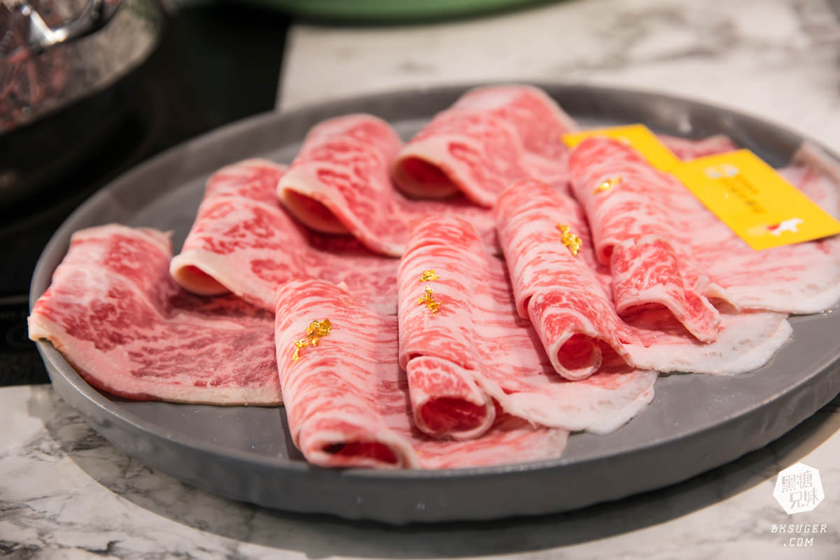 梨花A5和牛放題|高雄帝王蟹吃到飽火鍋-多種日本A5和牛、帝王蟹松葉蟹任你吃|秘制蝦皇湯頭大推 - 第14張圖 梨花A5和牛放題|高雄帝王蟹吃到飽火鍋-多種日本A5和牛、帝王蟹松葉蟹任你吃|秘制蝦皇湯頭大推