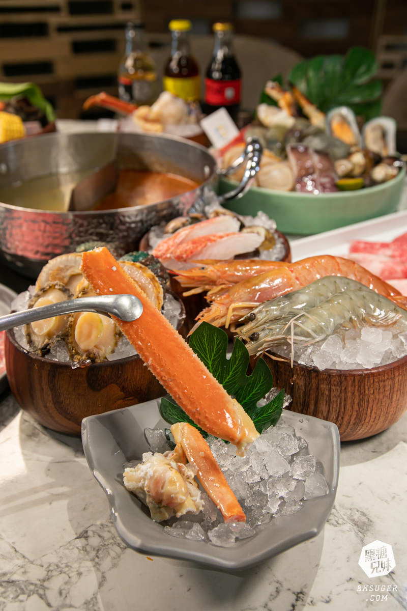 梨花A5和牛放題|高雄帝王蟹吃到飽火鍋-多種日本A5和牛、帝王蟹松葉蟹任你吃|秘制蝦皇湯頭大推 - 第11張圖 梨花A5和牛放題|高雄帝王蟹吃到飽火鍋-多種日本A5和牛、帝王蟹松葉蟹任你吃|秘制蝦皇湯頭大推