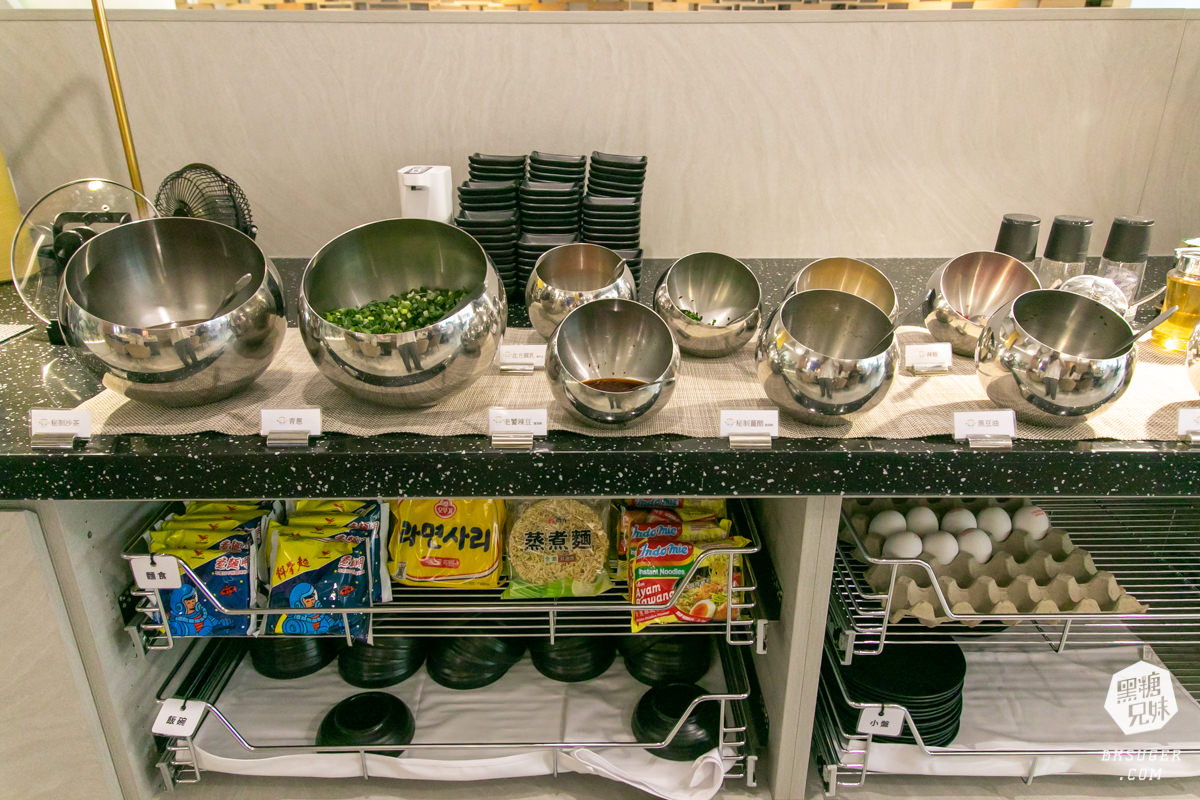 梨花A5和牛放題|高雄帝王蟹吃到飽火鍋-多種日本A5和牛、帝王蟹松葉蟹任你吃|秘制蝦皇湯頭大推 - 第28張圖 梨花A5和牛放題|高雄帝王蟹吃到飽火鍋-多種日本A5和牛、帝王蟹松葉蟹任你吃|秘制蝦皇湯頭大推