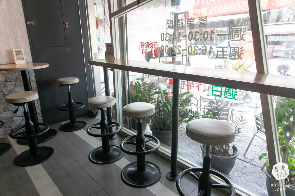 小港金府路美食|食扒穗小港店|超多款鐵板炒泡麵百元有找,有冷氣可吹的麻辣燙! - 第6張圖 小港金府路美食|食扒穗小港店|超多款鐵板炒泡麵百元有找,有冷氣可吹的麻辣燙!