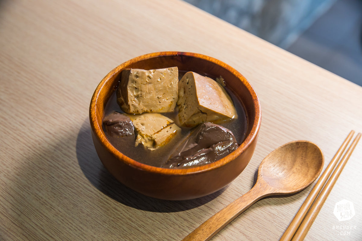 小港金府路美食|食扒穗小港店|超多款鐵板炒泡麵百元有找,有冷氣可吹的麻辣燙! - 第9張圖 小港金府路美食|食扒穗小港店|超多款鐵板炒泡麵百元有找,有冷氣可吹的麻辣燙!