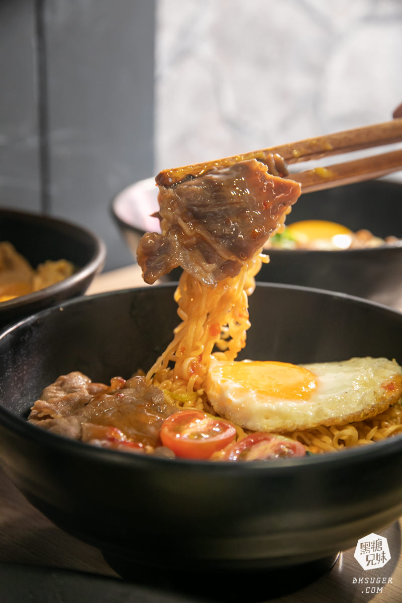 小港金府路美食|食扒穗小港店|超多款鐵板炒泡麵百元有找,有冷氣可吹的麻辣燙! - 第18張圖 小港金府路美食|食扒穗小港店|超多款鐵板炒泡麵百元有找,有冷氣可吹的麻辣燙!