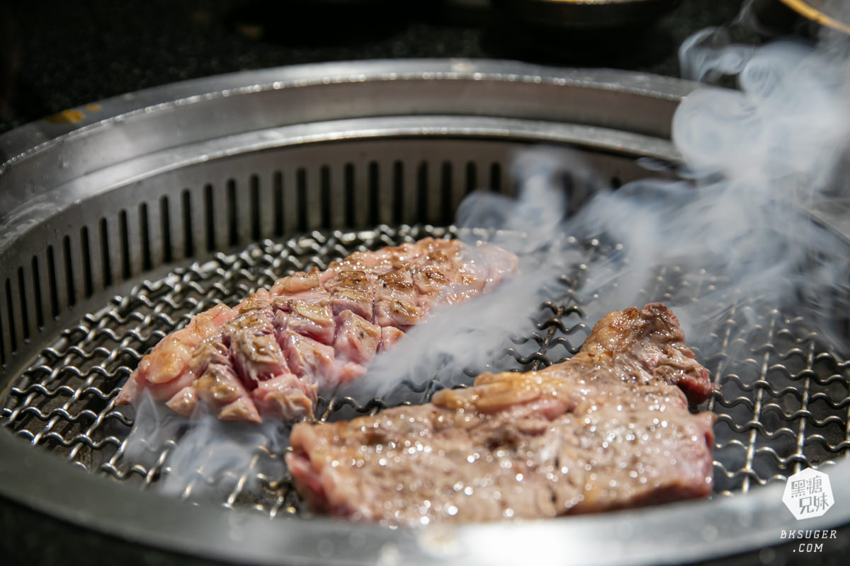 高雄燒肉吃到飽聚餐|秘町無煙炭火燒肉民族店|精緻生魚片和牛饗宴$579起任你吃 - 第39張圖 高雄燒肉吃到飽聚餐|秘町無煙炭火燒肉民族店|精緻生魚片和牛饗宴$579起任你吃