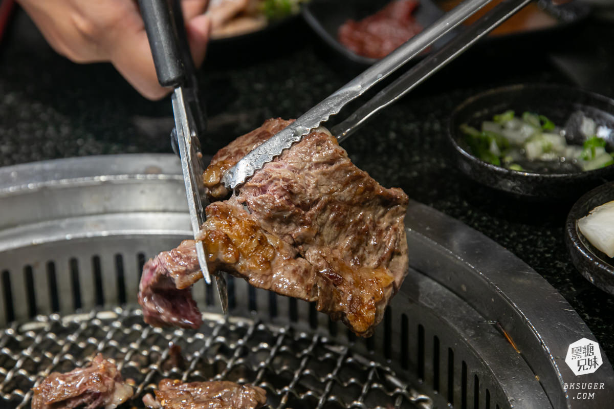 高雄燒肉吃到飽聚餐|秘町無煙炭火燒肉民族店|精緻生魚片和牛饗宴$579起任你吃 - 第40張圖 高雄燒肉吃到飽聚餐|秘町無煙炭火燒肉民族店|精緻生魚片和牛饗宴$579起任你吃