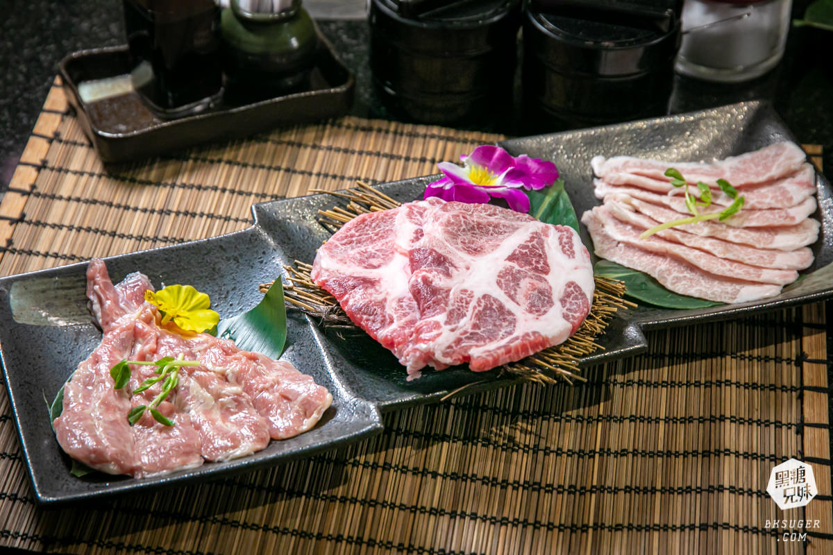 高雄燒肉吃到飽聚餐|秘町無煙炭火燒肉民族店|精緻生魚片和牛饗宴$579起任你吃 - 第31張圖 高雄燒肉吃到飽聚餐|秘町無煙炭火燒肉民族店|精緻生魚片和牛饗宴$579起任你吃