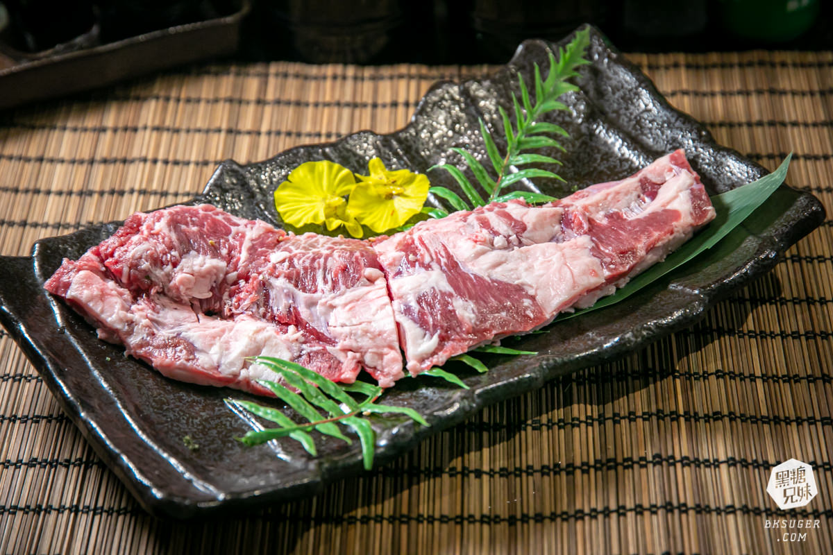 高雄燒肉吃到飽聚餐|秘町無煙炭火燒肉民族店|精緻生魚片和牛饗宴$579起任你吃 - 第37張圖 高雄燒肉吃到飽聚餐|秘町無煙炭火燒肉民族店|精緻生魚片和牛饗宴$579起任你吃