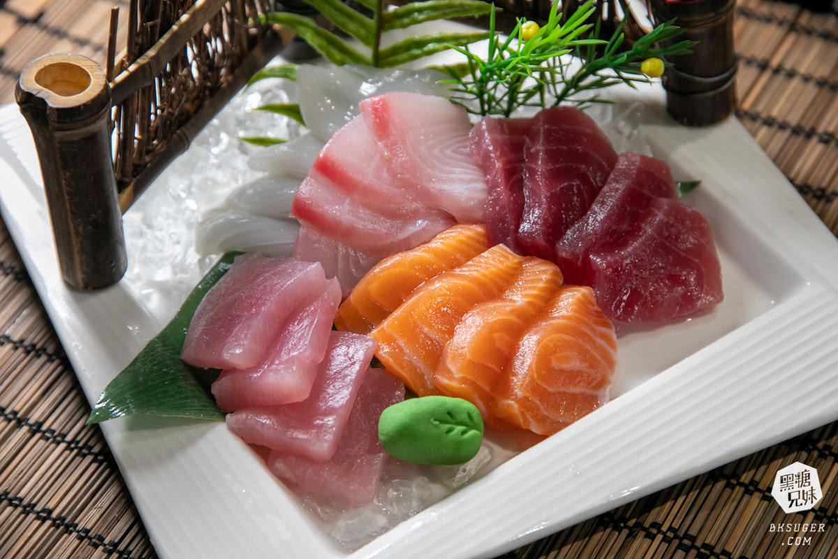 高雄燒肉吃到飽聚餐|秘町無煙炭火燒肉民族店|精緻生魚片和牛饗宴$579起任你吃 - 第20張圖 高雄燒肉吃到飽聚餐|秘町無煙炭火燒肉民族店|精緻生魚片和牛饗宴$579起任你吃