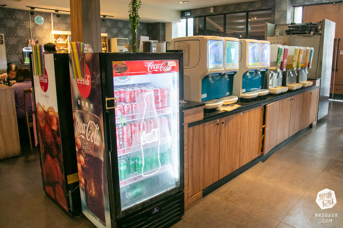 高雄燒肉吃到飽聚餐|秘町無煙炭火燒肉民族店|精緻生魚片和牛饗宴$579起任你吃 - 第14張圖 高雄燒肉吃到飽聚餐|秘町無煙炭火燒肉民族店|精緻生魚片和牛饗宴$579起任你吃