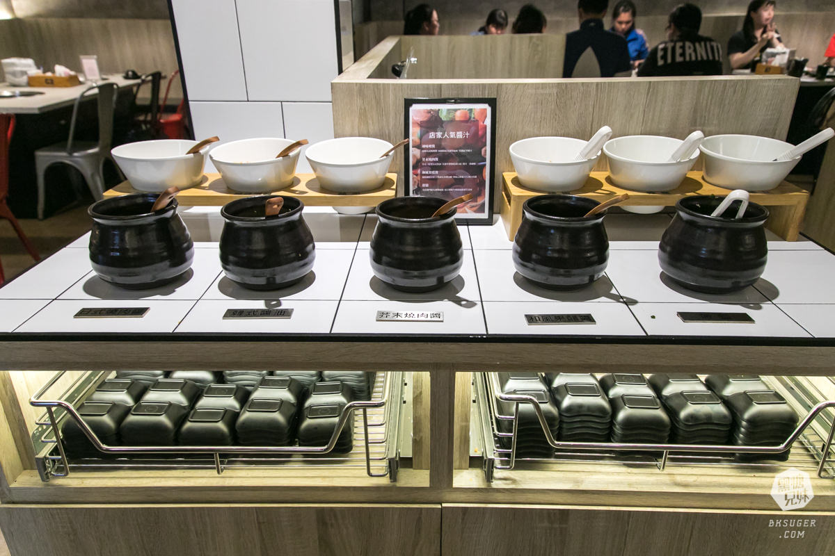 高雄燒肉吃到飽OH!YAKI|別緻風格新崛江燒肉$499\$599價位超滿足|72種食材無限供應 - 第56張圖 高雄燒肉吃到飽OH!YAKI|別緻風格新崛江燒肉$499\$599價位超滿足|72種食材無限供應