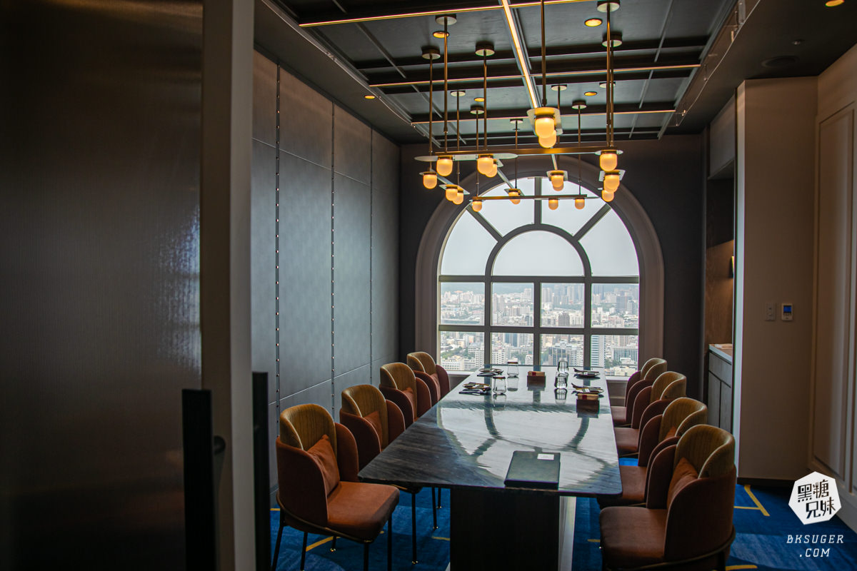 高雄漢來焰牛排館|共享排餐&桌邊秀互動理念|質感小農精緻沙拉甜點自助吧 - 第2張圖 高雄漢來焰牛排館|共享排餐&桌邊秀互動理念