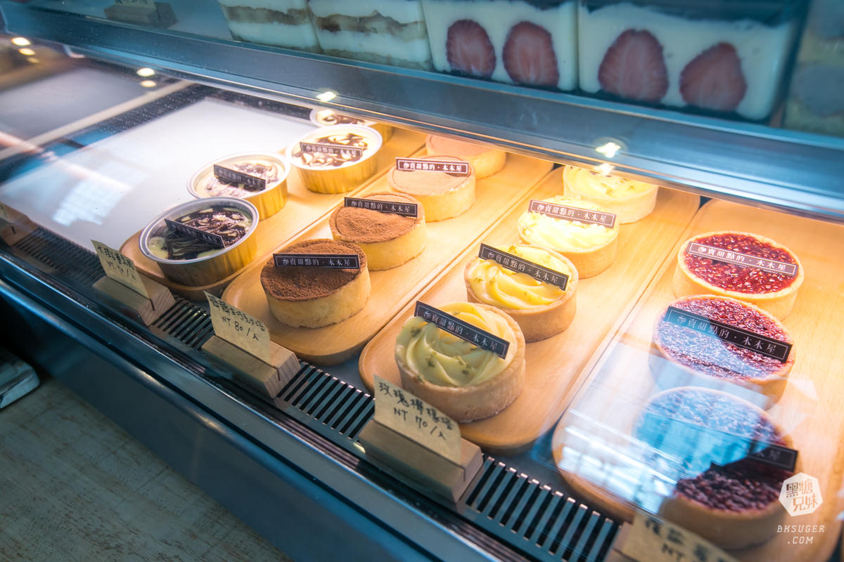 高雄甜點|賣甜點的木木屋|超復古物件下午茶,濃厚的懷舊風格|必吃手工毛巾捲! - 第11張圖 高雄甜點|賣甜點的木木屋|超復古物件下午茶,濃厚的懷舊風格|必吃手工毛巾捲!