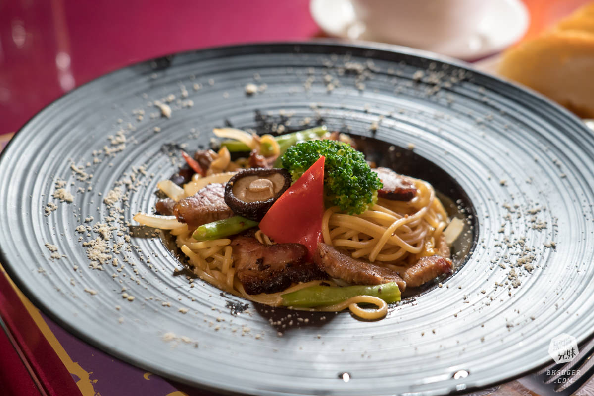 高雄約會節日餐廳|波斯特餐廳|年末重要節日聚餐好所在|聖誕的氛圍不要錯過 - 第16張圖 高雄約會節日餐廳|波斯特餐廳|年末重要節日聚餐好所在|聖誕的氛圍不要錯過