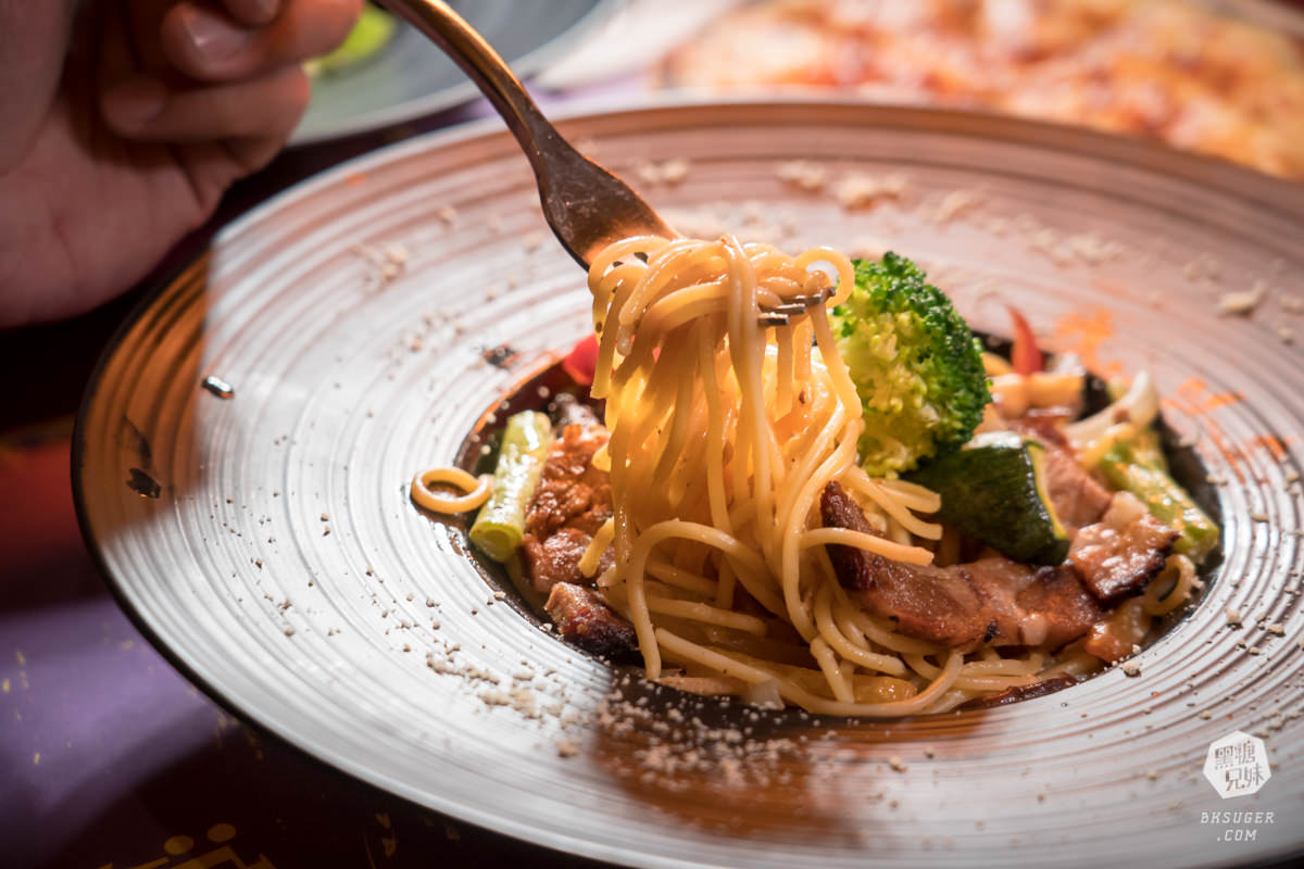 高雄約會節日餐廳|波斯特餐廳|年末重要節日聚餐好所在|聖誕的氛圍不要錯過 - 第20張圖 高雄約會節日餐廳|波斯特餐廳|年末重要節日聚餐好所在|聖誕的氛圍不要錯過