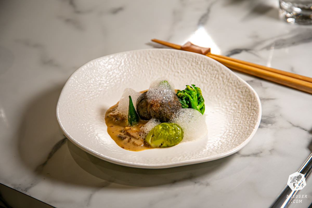 仙桃素蔬食餐廳|潛藏共享餐廳裡的私廚料理-高雄蔬食美學飲食藝術化|高雄素食餐廳聚餐推薦 - 第40張圖 仙桃素蔬食餐廳|潛藏共享餐廳裡的私廚料理-高雄蔬食美學飲食藝術化|高雄素食餐廳聚餐推薦