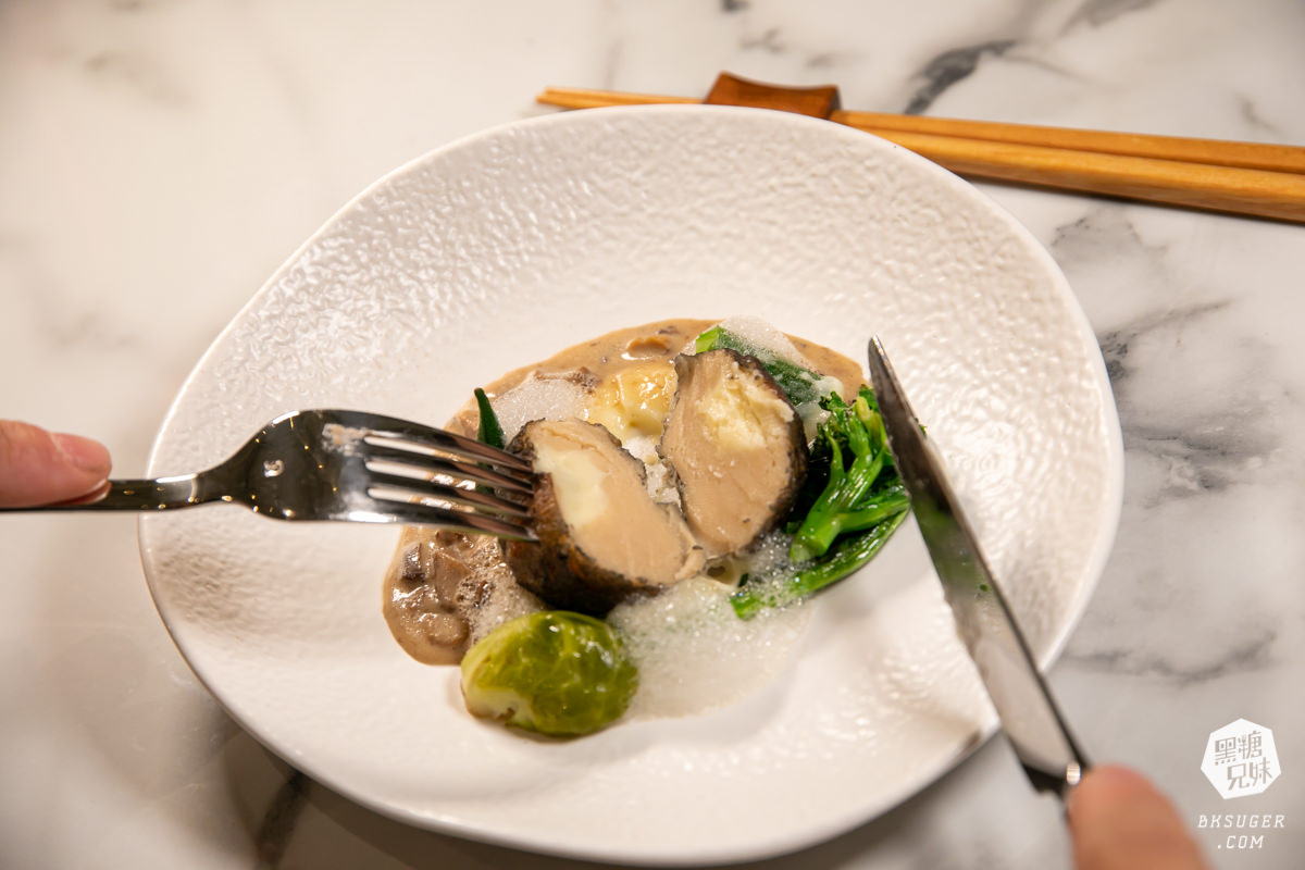 仙桃素蔬食餐廳|潛藏共享餐廳裡的私廚料理-高雄蔬食美學飲食藝術化|高雄素食餐廳聚餐推薦 - 第41張圖 仙桃素蔬食餐廳|潛藏共享餐廳裡的私廚料理-高雄蔬食美學飲食藝術化|高雄素食餐廳聚餐推薦