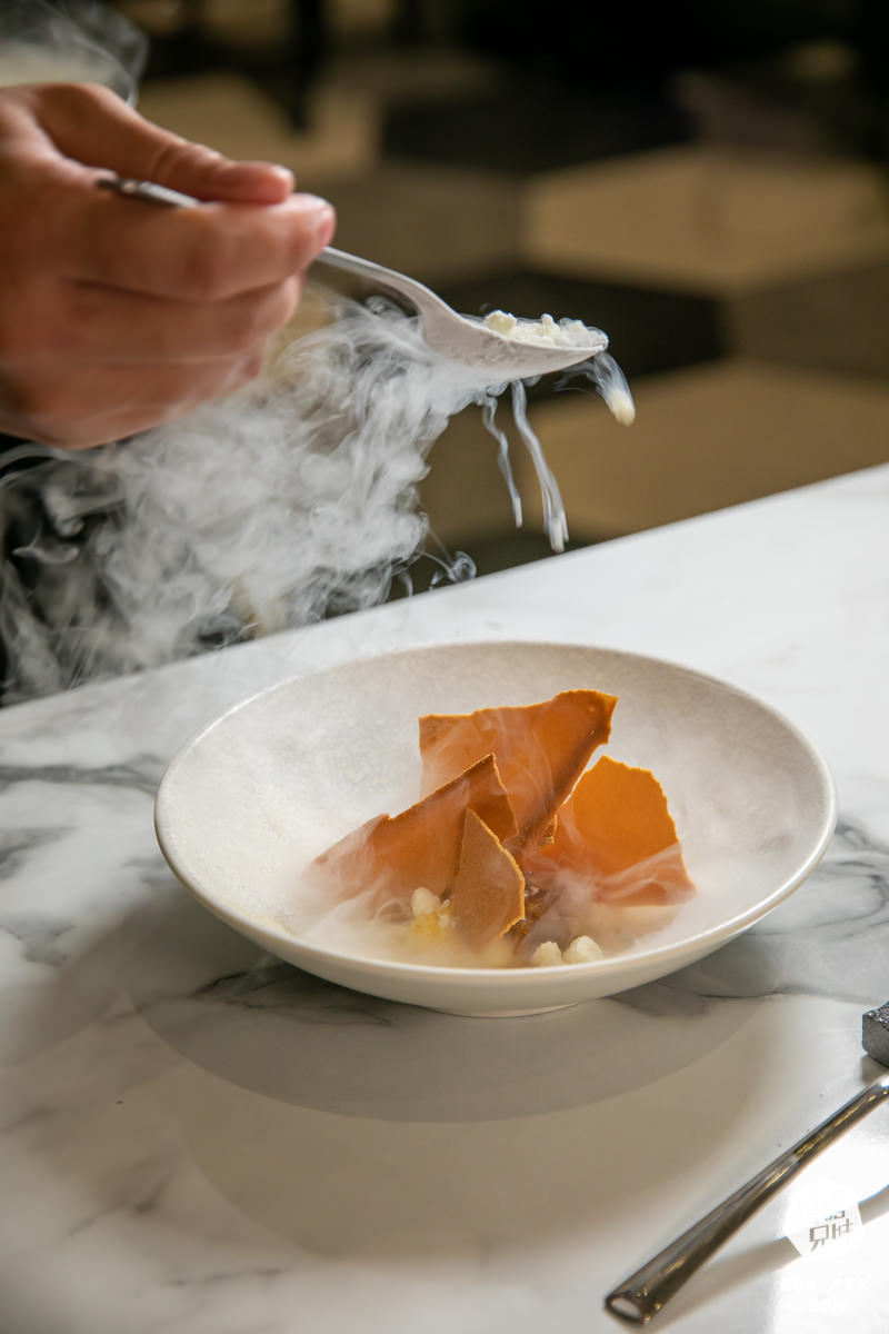 仙桃素蔬食餐廳|潛藏共享餐廳裡的私廚料理-高雄蔬食美學飲食藝術化|高雄素食餐廳聚餐推薦 - 第28張圖 仙桃素蔬食餐廳|潛藏共享餐廳裡的私廚料理-高雄蔬食美學飲食藝術化|高雄素食餐廳聚餐推薦