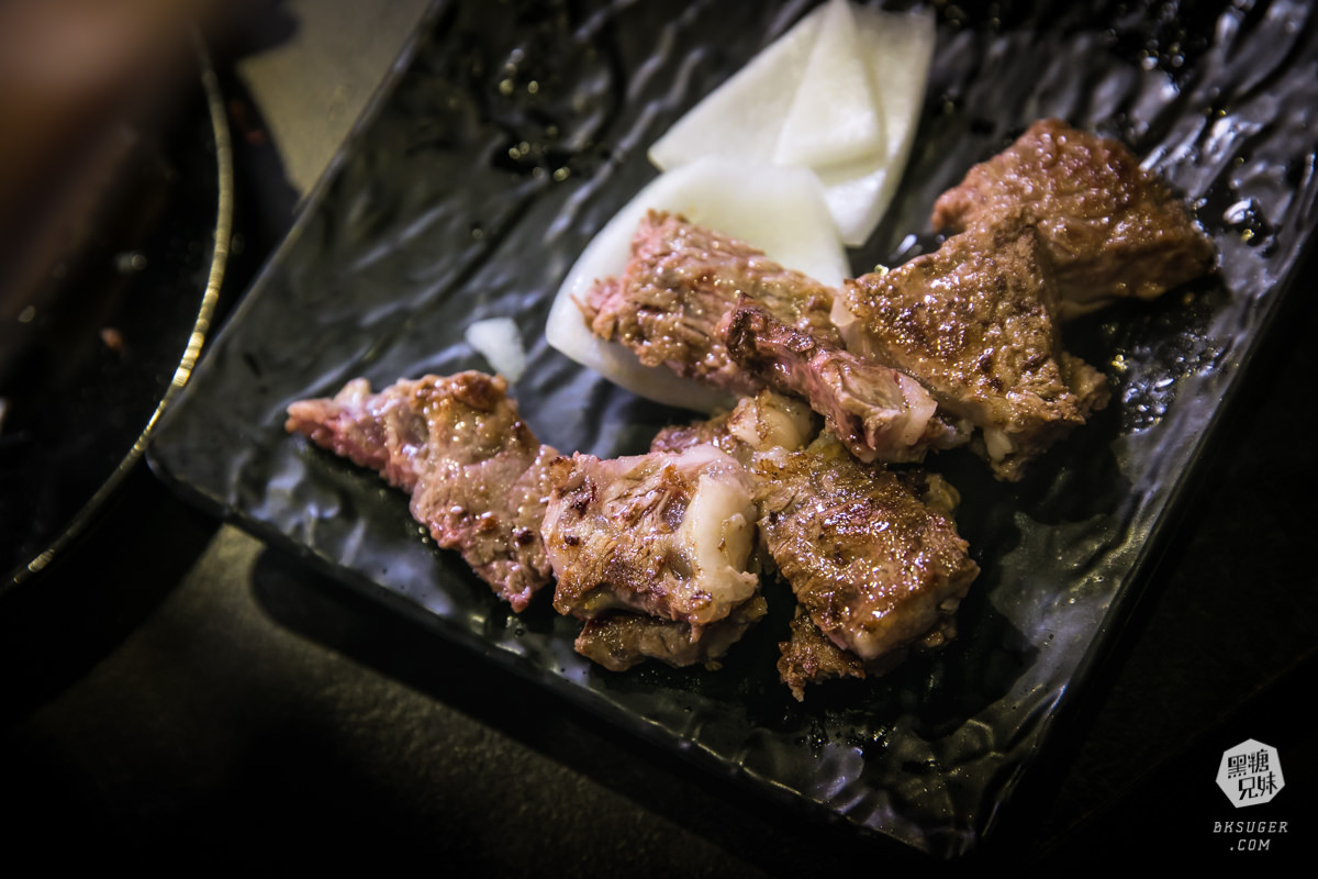 文山特區美食|秘燒-時尚岩燒牛排文山店|400度高溫超厚火山岩燒牛排海鮮 - 第49張圖 文山特區美食|秘燒-時尚岩燒牛排文山店|400度高溫超厚火山岩燒牛排海鮮